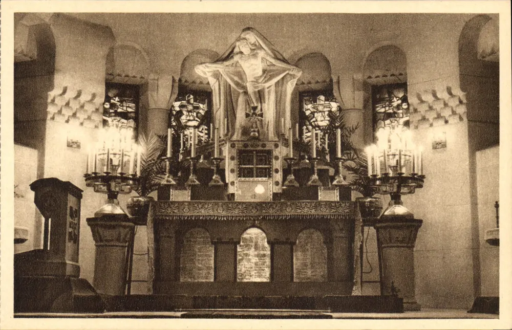 Douaumont — Hauptaltar der katholischen Kapelle — Ausgabe des Ossuar-Komitees, Nancy - Vorderseite