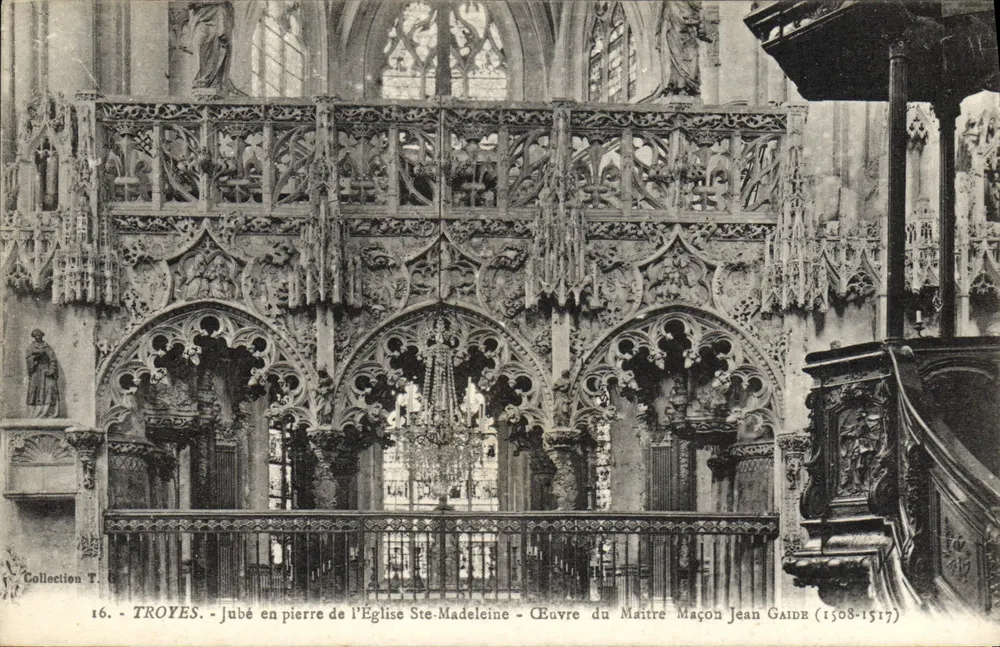 Troyes - Steinernes Jubé der Kirche Sainte-Madeleine - Werk des Meistersteinmetzen Jean Gaide (1508-1517) - Vorderseite