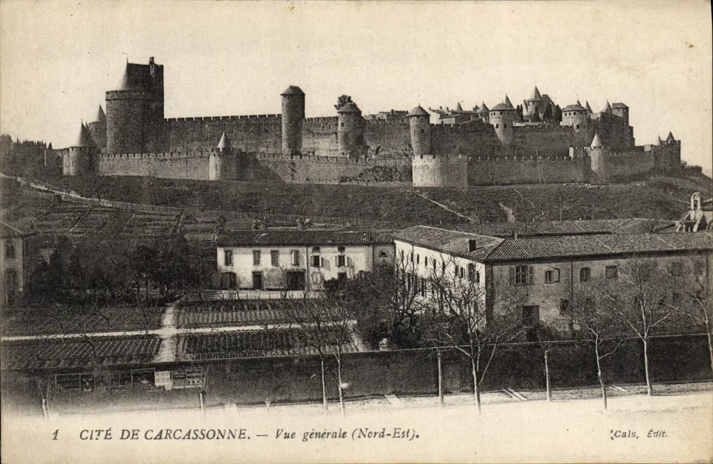 Cidade de Carcassonne — Vista geral (Nordeste) — Cals, Ed. - Frente