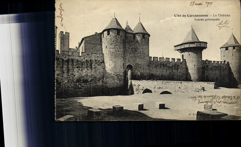 Cité de Carcassonne — Le Château — Entrée principale — G. Cauder - Recto