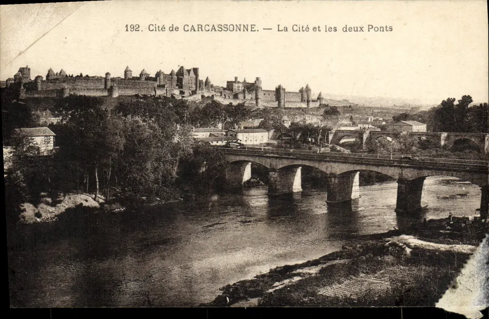 Carcassonne — Die Stadt und die beiden Brücken — Verlag: Cité de Carcassonne, Nr. 192 - Vorderseite