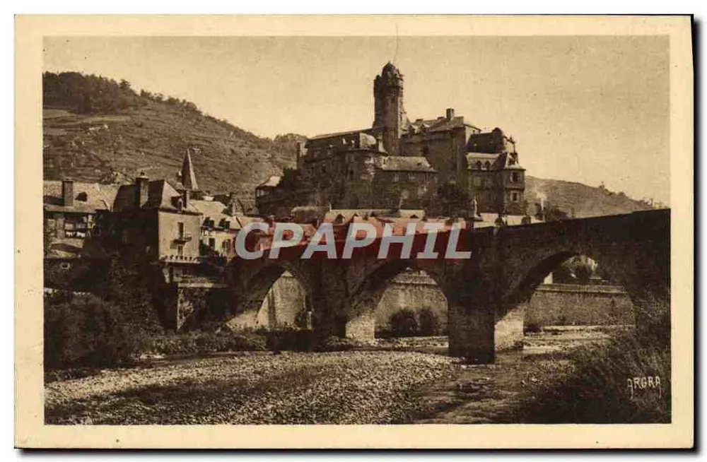 Estaiming — O Velho Castelo dos Séculos XV e XVI e Ponte Gótica do Século XIII — Arts Graphique Toulouse - Frente