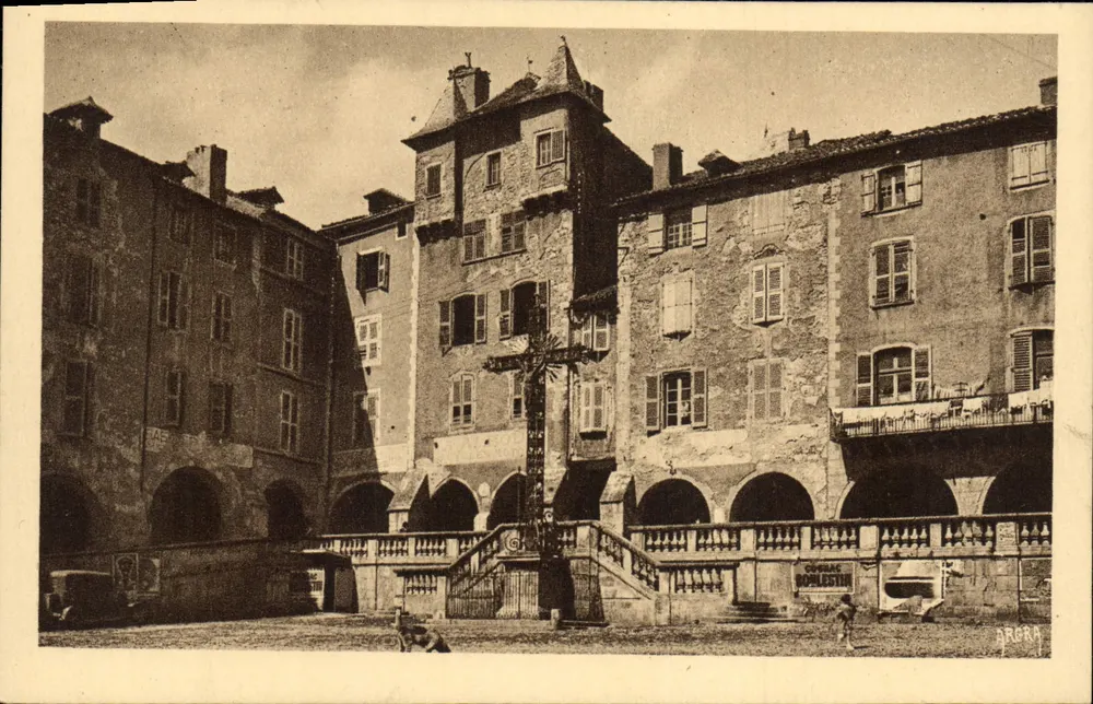 Villefranche-de-Rouergue — Place Notre-Dame — Arts Graphique Toulouse - Vorderseite