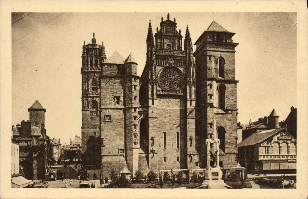 Rodez — A Catedral (séculos XIII e XV) — Arts Graphiques Coulouse - Frente