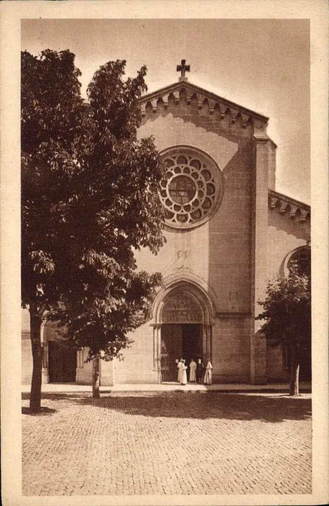 Abbazia di San Michele di Frigolet — Facciata della chiesa abbaziale del XIX secolo — Hélie Audry, Marsiglia - Recto