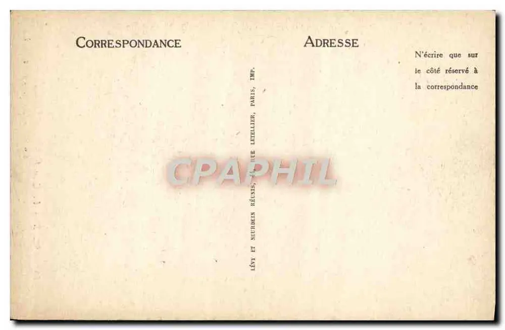 Arles — Ein Eckbereich des antiken Theaters. Korinthische Säulen — LL - Rückseite