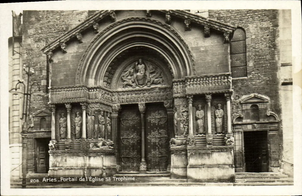 Arles — Portal der Kirche Saint-Trophime — Edition d'Art Magali, n° 208 - Vorderseite