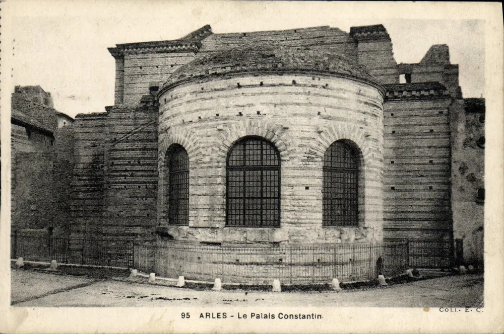 Arles — O Palácio Constantino — Coll. E.C. n°95 - Frente