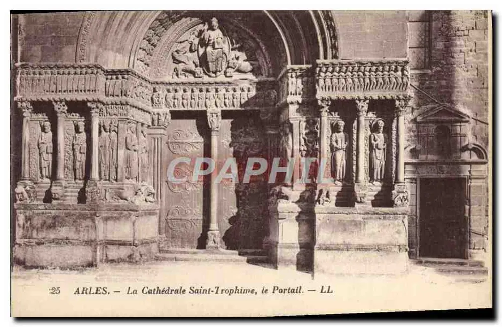 Arles — Kathedrale Saint-Trophime, das Portal — LL - Vorderseite