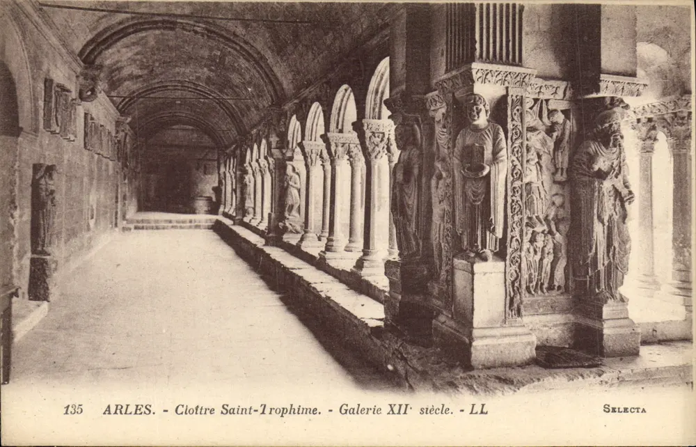Arles - Schließung Saint-Trophime - Galerie 12. Jahrhundert — Selecta - Vorderseite