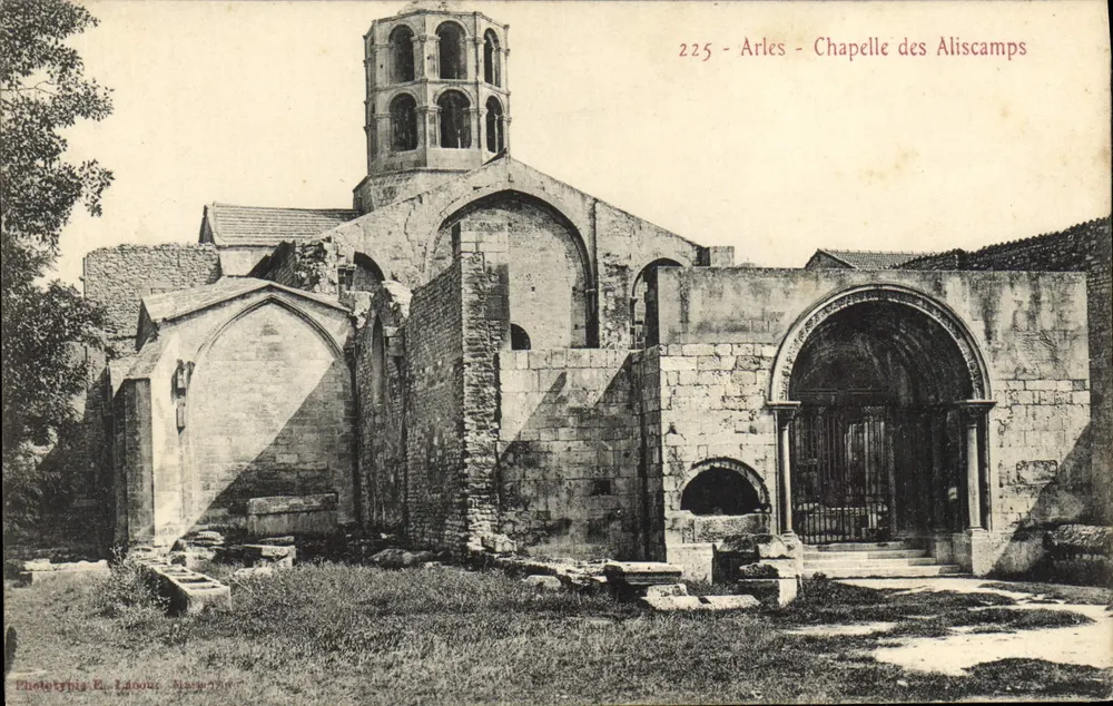 Arles - Capela dos Aliscampos — Fototipia E. Labour, Marselha — n° 225 - Frente