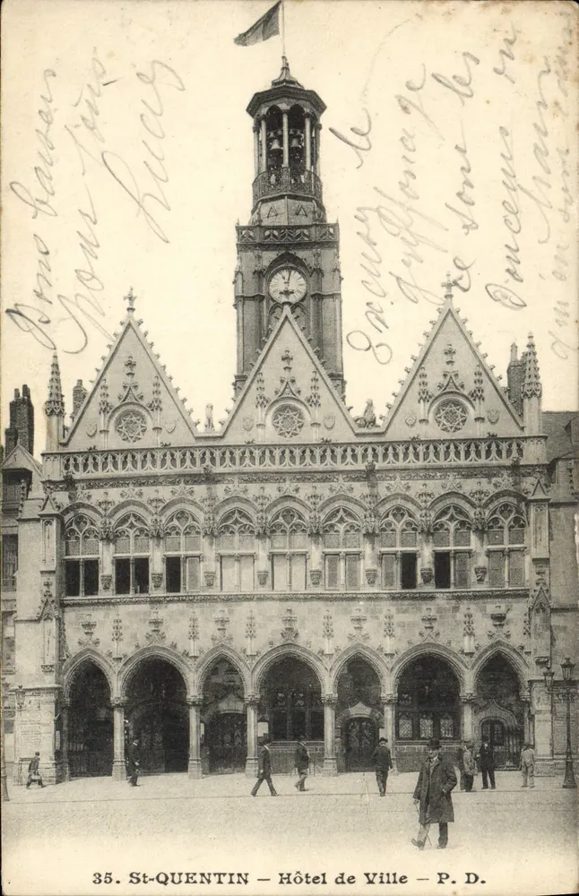 St-Quentin — Hotel de Ville — P. D. - Frente