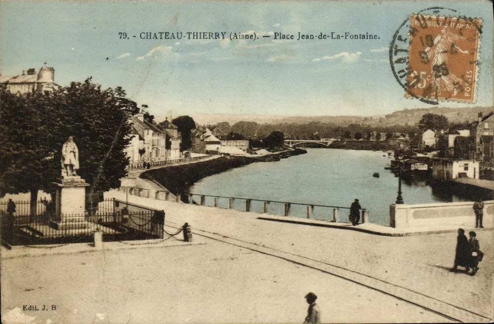 Château-Thierry (Aisne) — Place Jean-de-La-Fontaine — Edit. J. B. - Vorderseite