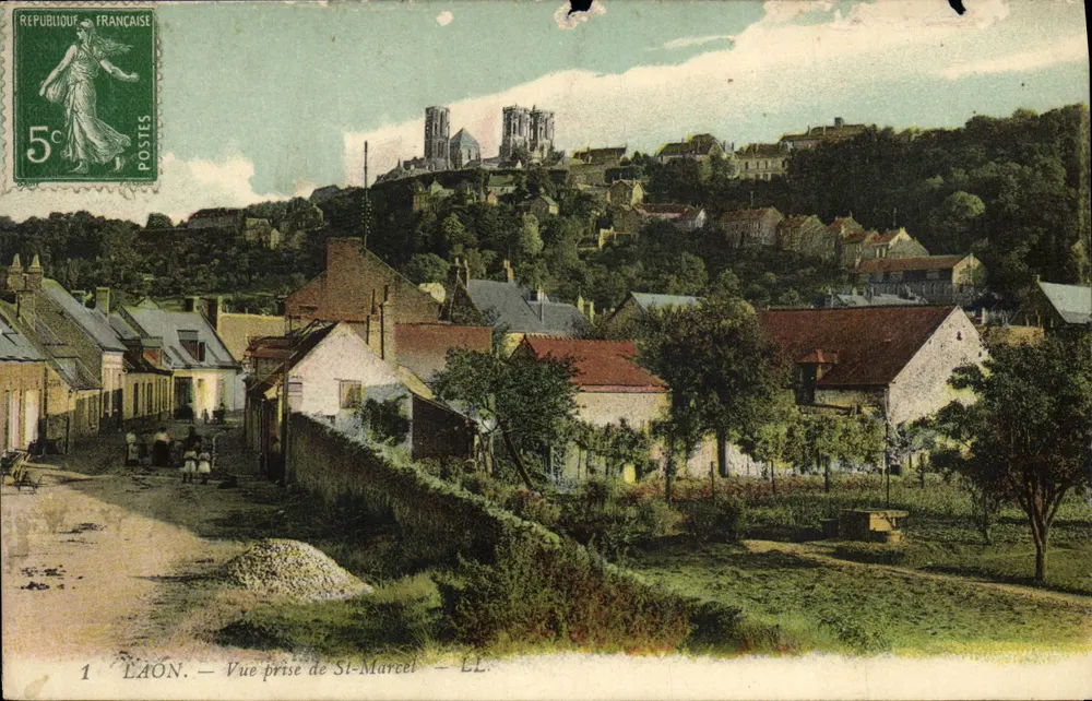 Laon — Vue prise de St-Marcel — LL. Éditeur LL. (numéro 1) - Frente