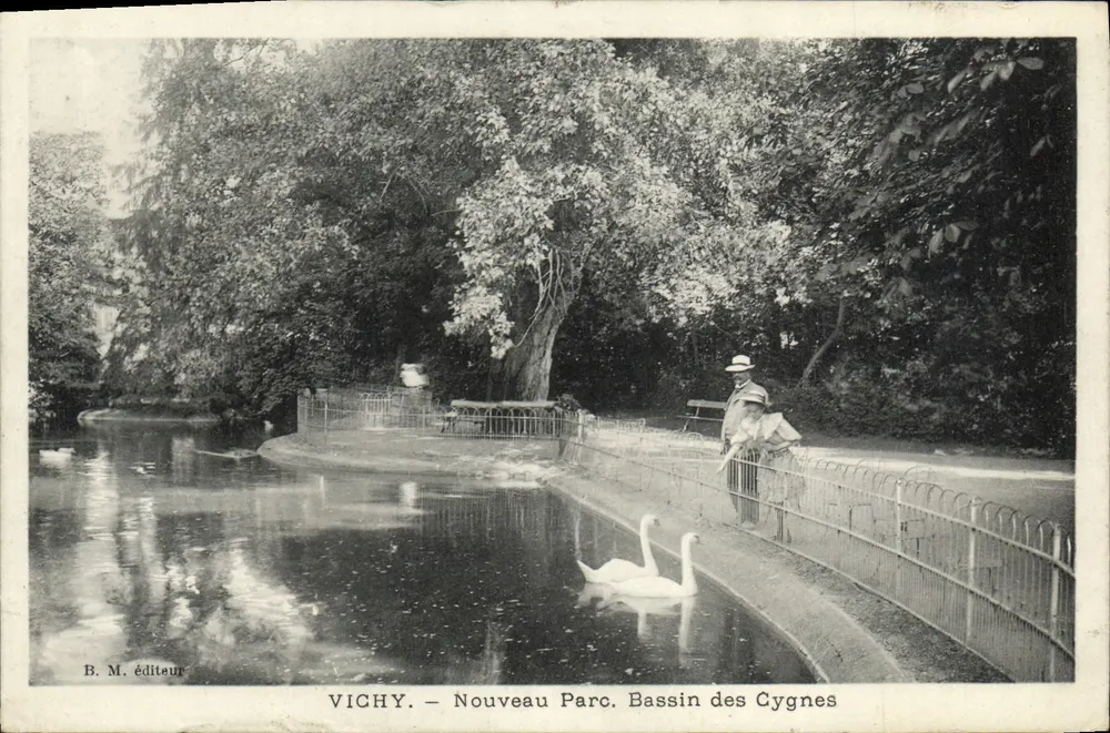 Vichy — Neuer Park. Schwannenteich — Verlag B. M. - Vorderseite