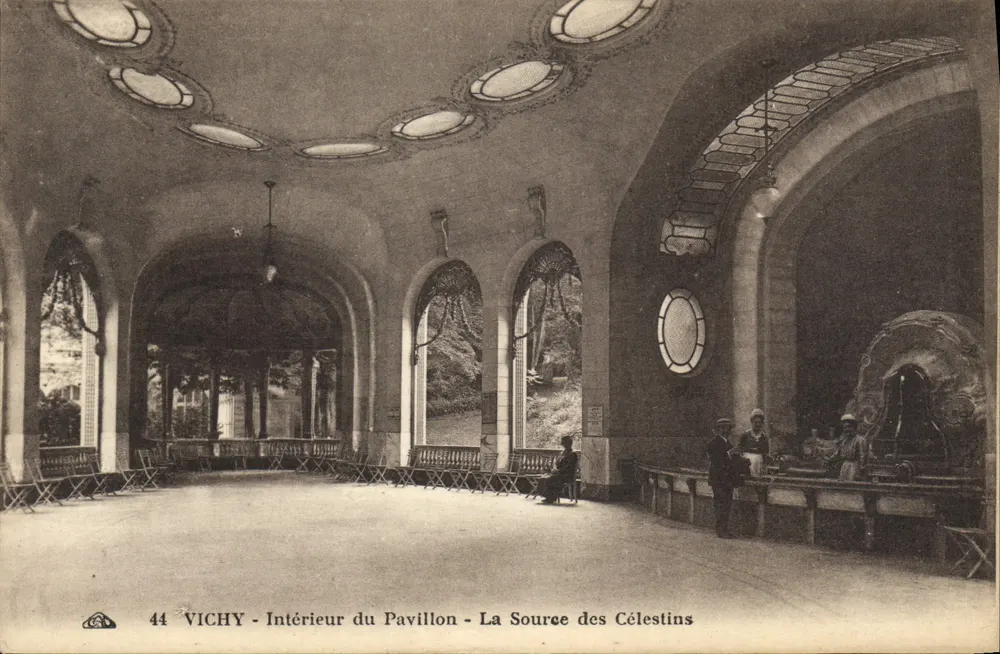 Vichy - Wnętrze pałacu - Źródło Célestins - Awers