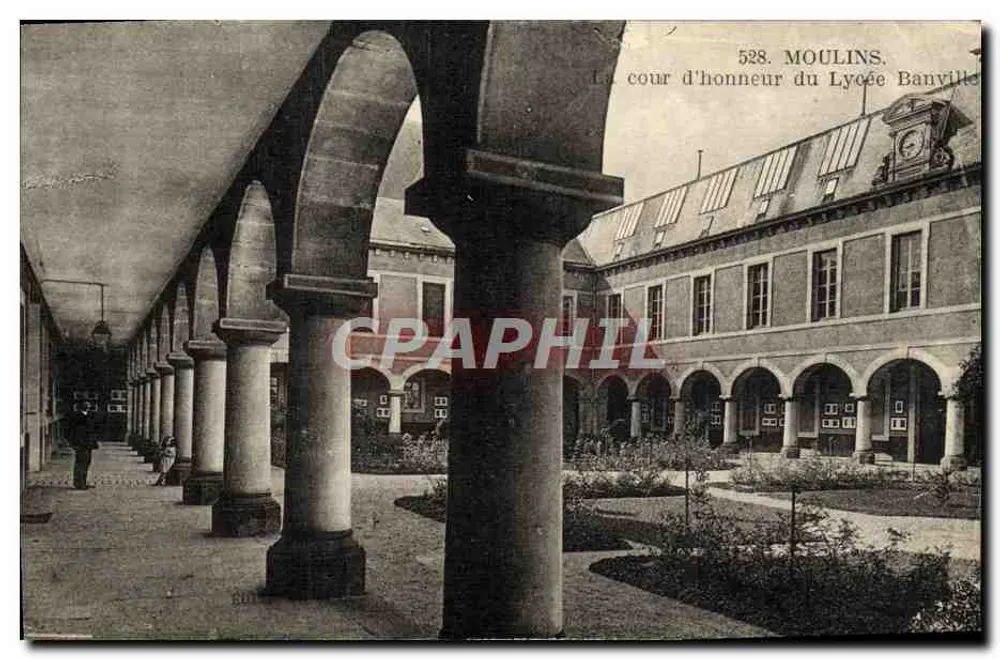 Moulins — Der Ehrenhof des Lycée Banville — Verlag nicht sichtbar, Seriennummer 528 - Vorderseite