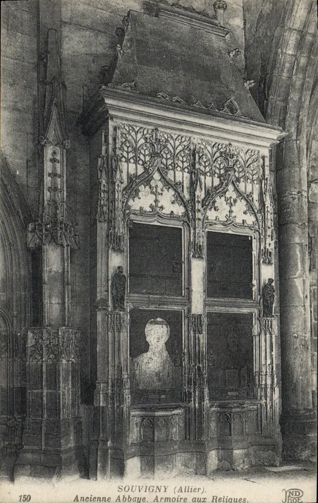 SOUVIGNY (Allier) — Alte Abtei. Reliktschrank — NDHOT, n°150 - Vorderseite