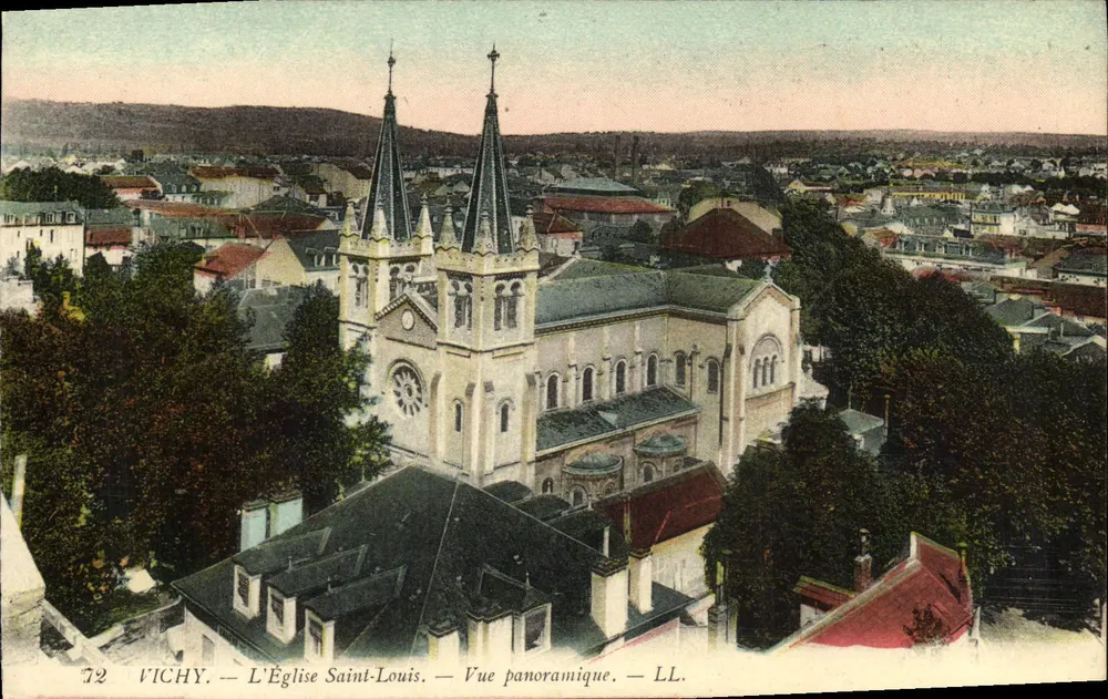 Vichy — Die Kirche Saint-Louis — Panoramablick — LL. - Vorderseite