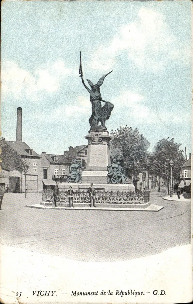 Vichy — Monument van de Republiek — G.D. - Voorkant
