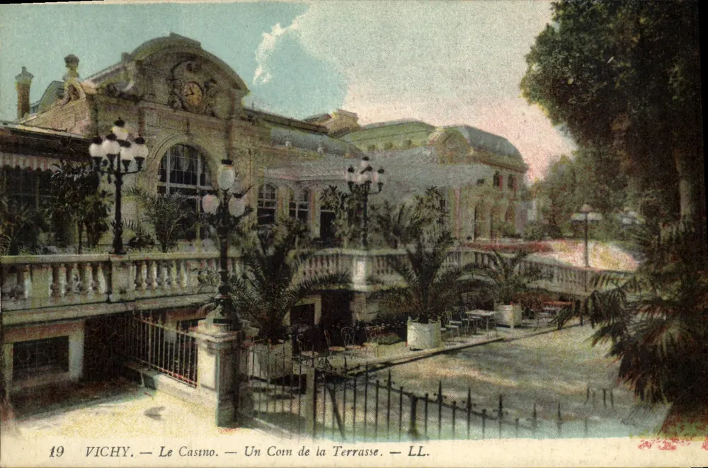 Vichy — Das Casino — Ein Stück der Terrasse — LL. - Vorderseite