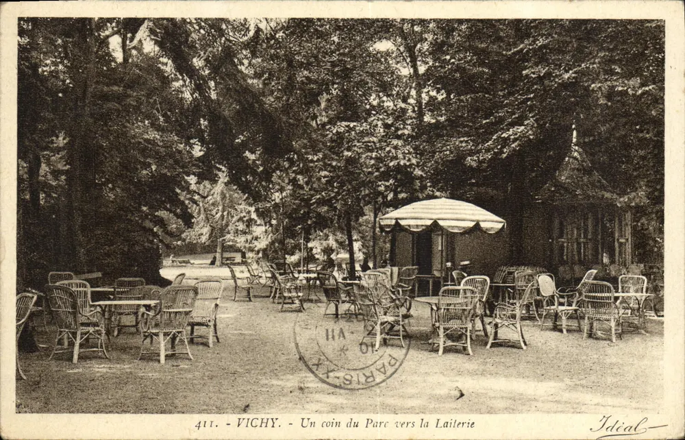 Vichy — Ein Eckbereich des Parks in Richtung Käserei — Ideal, n° 411 - Vorderseite