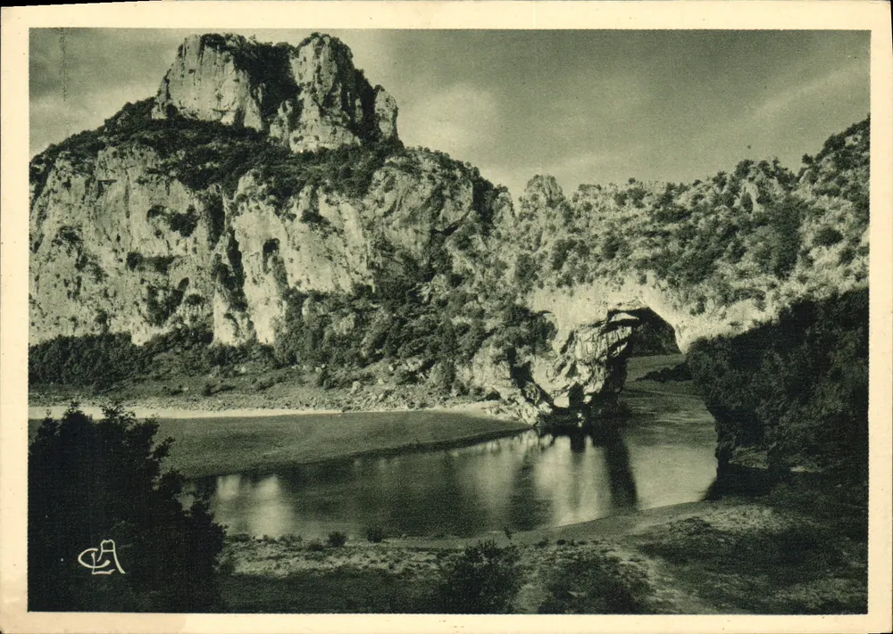 O Arco de Arco — Ardèche — Edição G.-L. Arlaud, Lyon, n° 85 - Frente