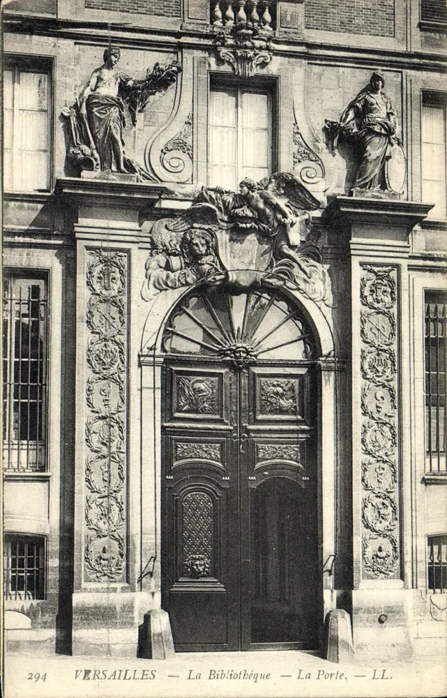 Versailles — A Biblioteca — A Porta — LL. — n° 294 - Frente