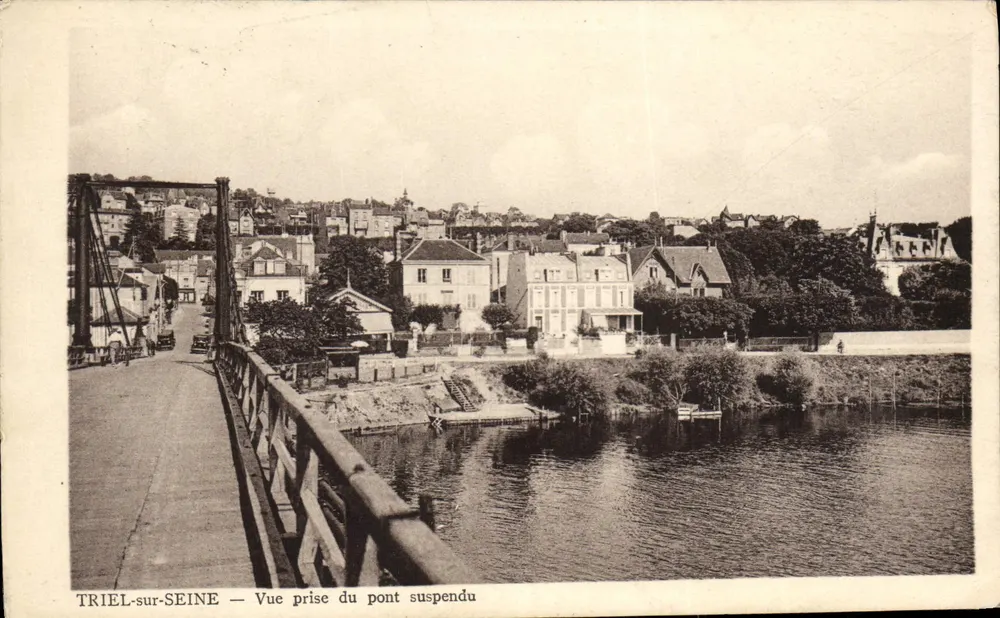Triel-sur-Seine — Ansicht vom Hängbrücke - Vorderseite