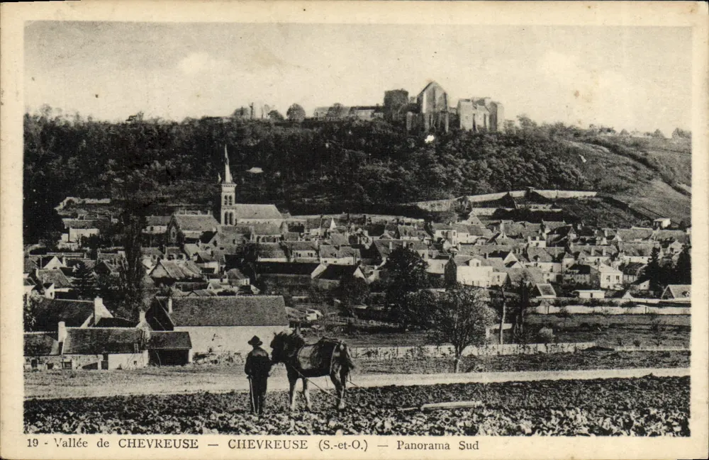 Vale da CHEVREUSE — CHEVREUSE (S.-et-O.) — Panorama Sul - Frente