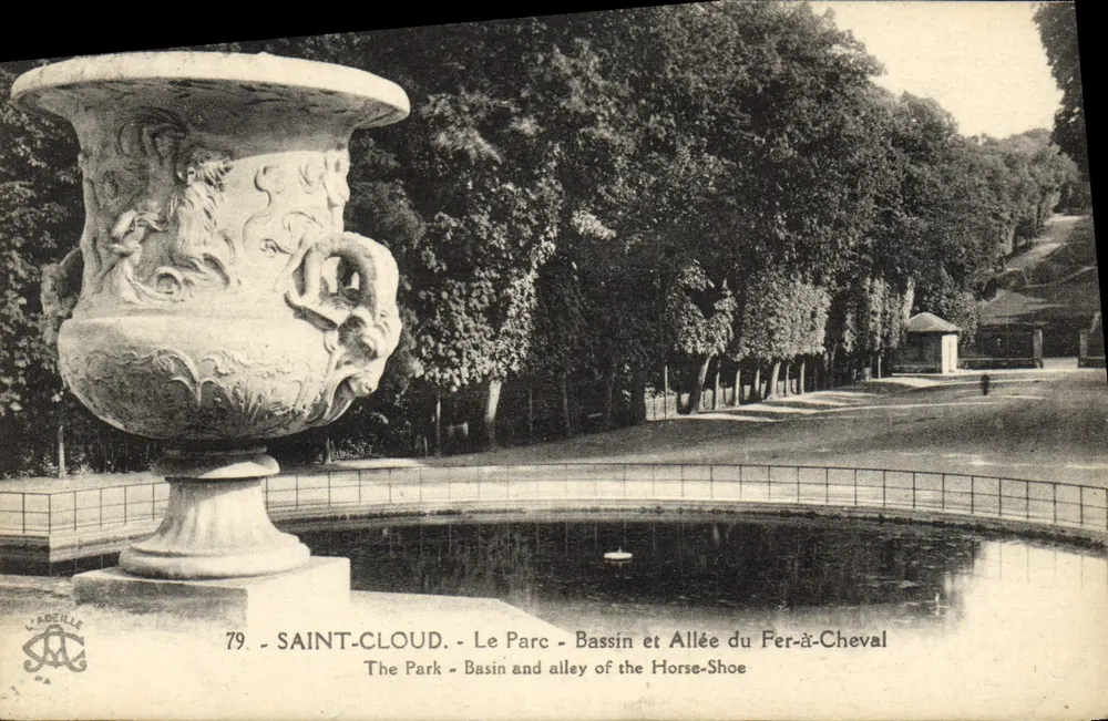 Saint-Cloud - Der Park - Bassin und Fer-à-Cheval-Allee — L'Abeille, n°79 - Vorderseite