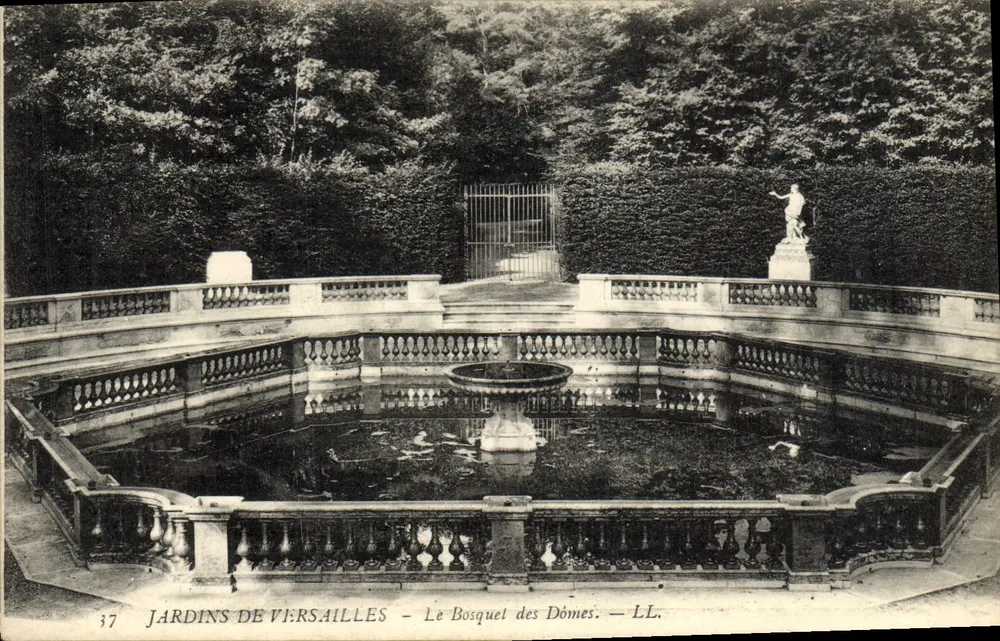 Jardins de Versailles — Le Bosquet des Dômes — LL. — n°37 - Vorderseite