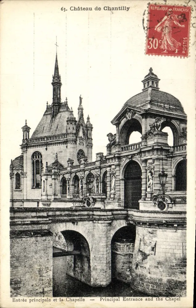 Schloss Chantilly — Haupteingang und die Kapelle — Delabatère, n°63 - Vorderseite