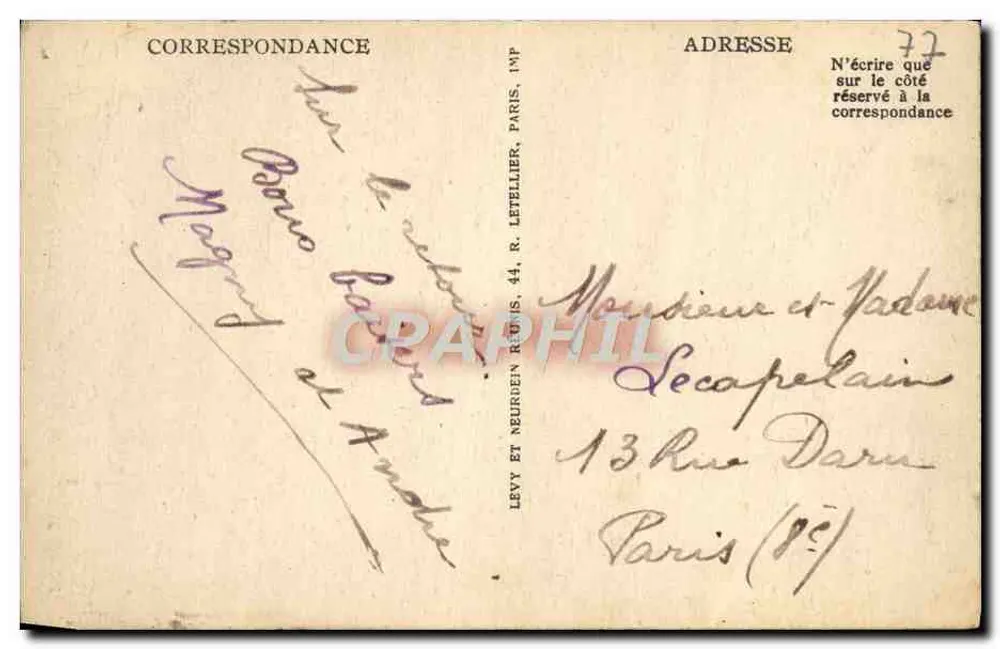 Meaux — Cour de l'ancien Evêché. Vieux Puits (XIIIe siècle) — ND - Verso