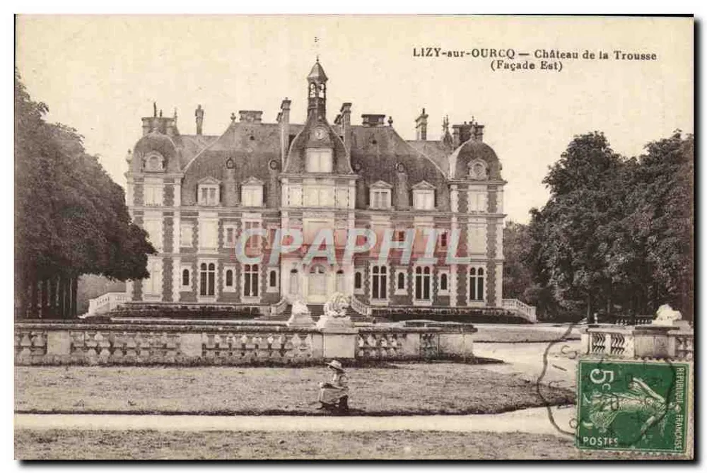 LIZY-sur-OURCQ — Château de la Trousse (Façade Est) — Éditeur J. Bourgogne - Recto