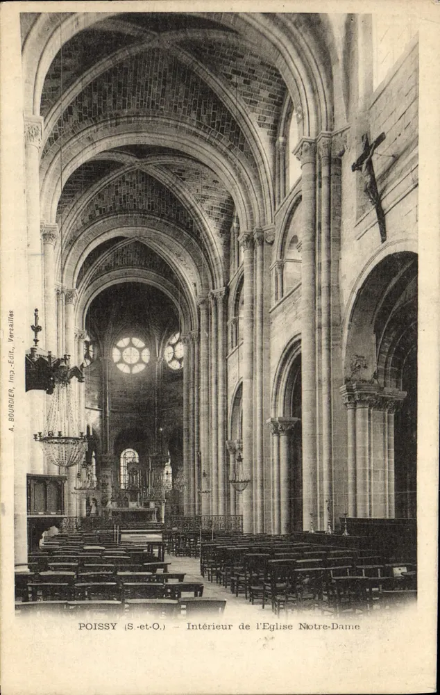 Poissy (S.-et-O.) — Interno della Chiesa di Notre-Dame — A. Bourder, Versailles - Recto