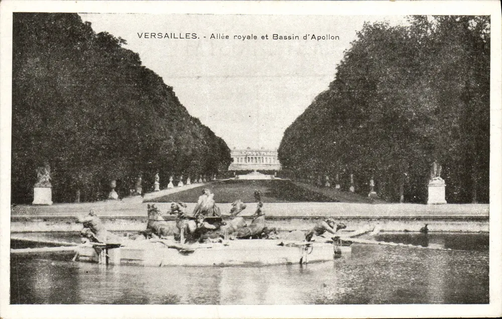 Versailles - Allée royale et Bassin d'Apollon — A. Cossé, Versailles - Recto