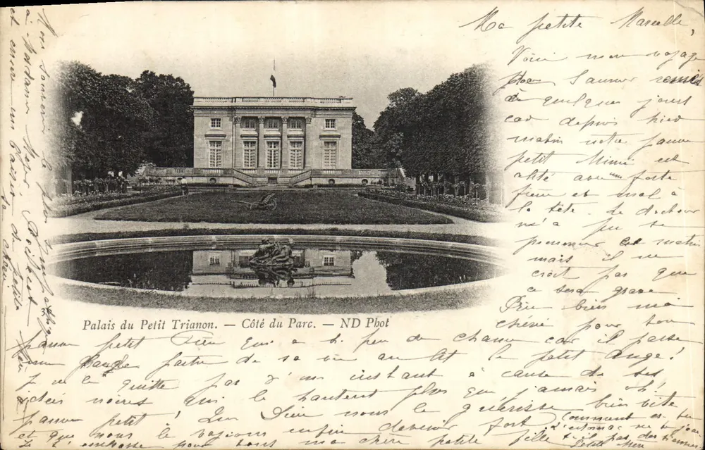 Palácio do Petit Trianon — Lado do Jardim — ND Fot. - Frente