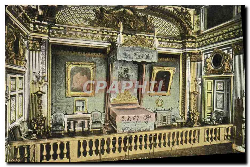 Chambre à coucher royale — Salle richement décorée avec lit à baldaquin — Éditeur : A. V. G. (imprimé en bas à gauche du recto) - Recto