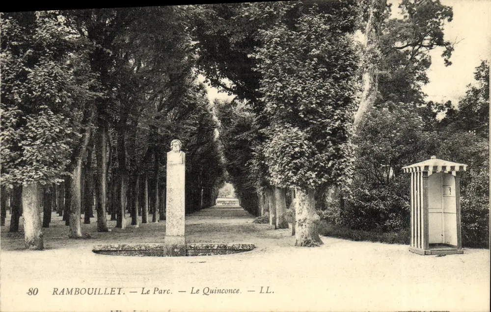 Rambouillet — O Parque — O Quinconce — LL. - Frente