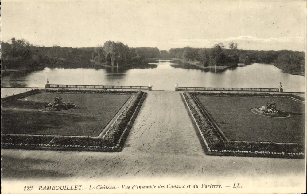 Rambouillet - Das Schloss - Blick auf die Kanäle und den Parterre — LL. n°123 - Vorderseite