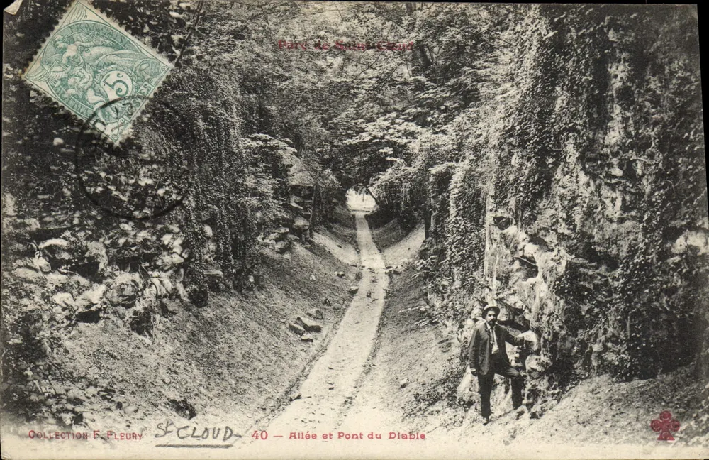 Avenida e Ponte do Diabo — Parque de Saint-Cloud — Coleção F. Fleury n°40 - Frente