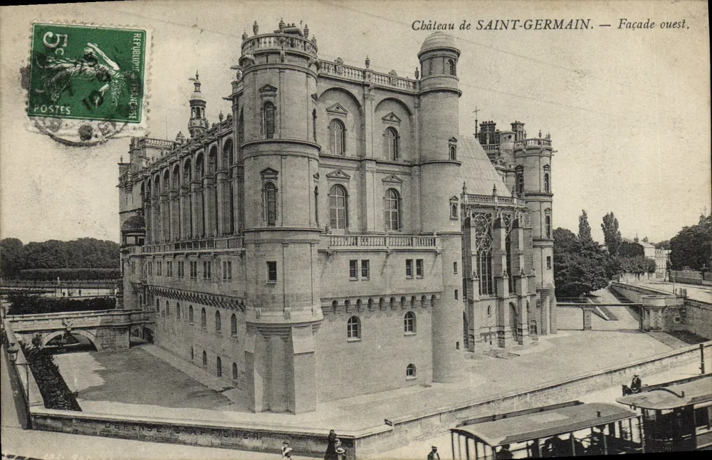 Castelo de SAINT-GERMAIN — Fachada oeste. — Editor: Défense d'Architecte - Frente