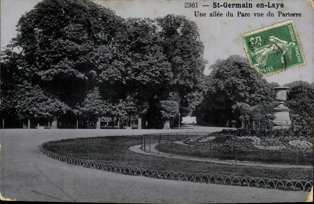 St-Germain-en-Laye — Ein Weg im Park vom Parterre aus gesehen — Verlag Ostes, Nr. 2361 - Vorderseite