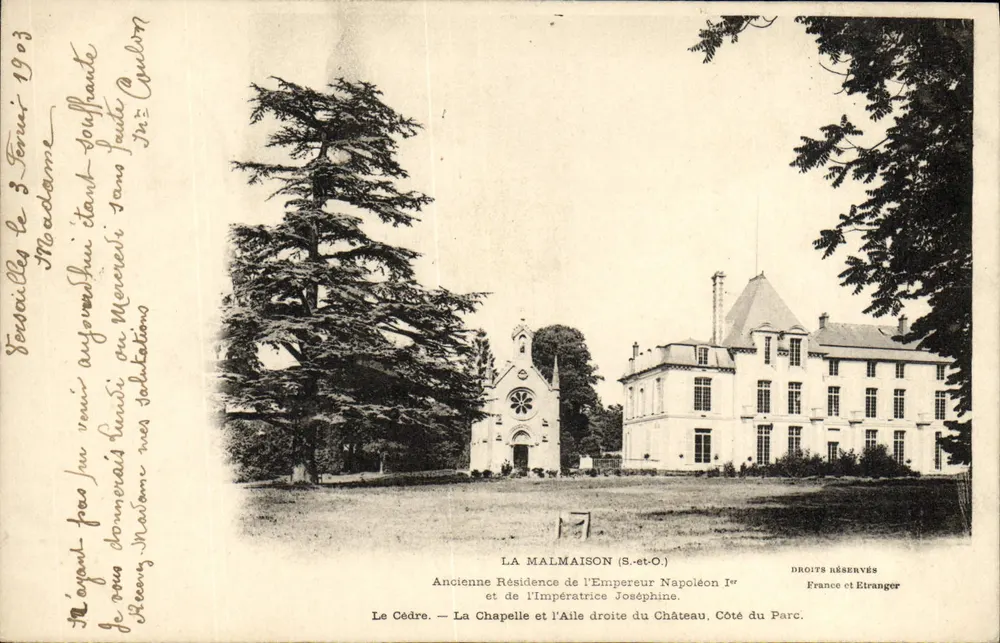 Malmaison (S.-et-O.) — Ehemalige Residenz des Kaisers Napoleon I. und der Kaiserin Joséphine — Der Zeder, Die Kapelle und das rechte Flügel des Schlosses, Seite des Parks - Vorderseite
