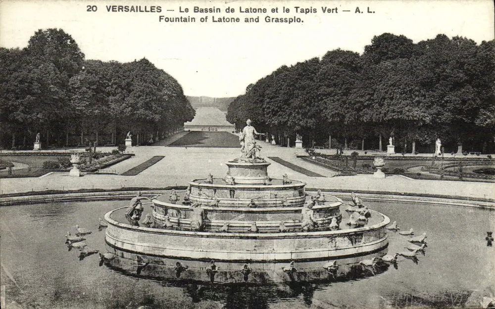 Versailles — Der Bassin de Latone und der Tapis Vert — A. L. - Vorderseite