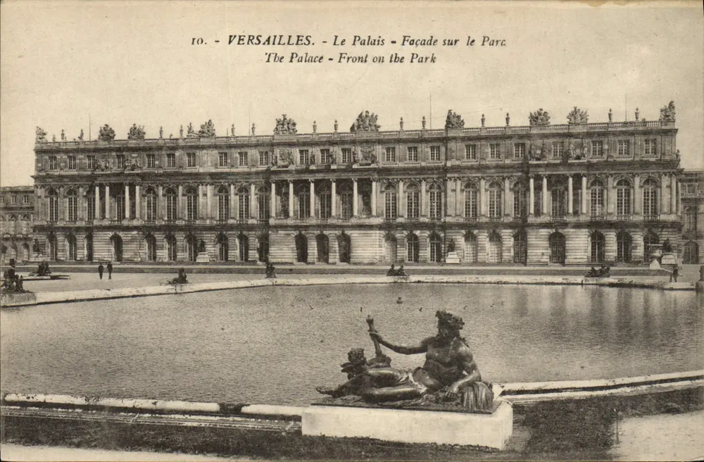 Versailles - O Palácio - Fachada para o Parque — M. Moreau Édit., Versailles, n°10 - Frente