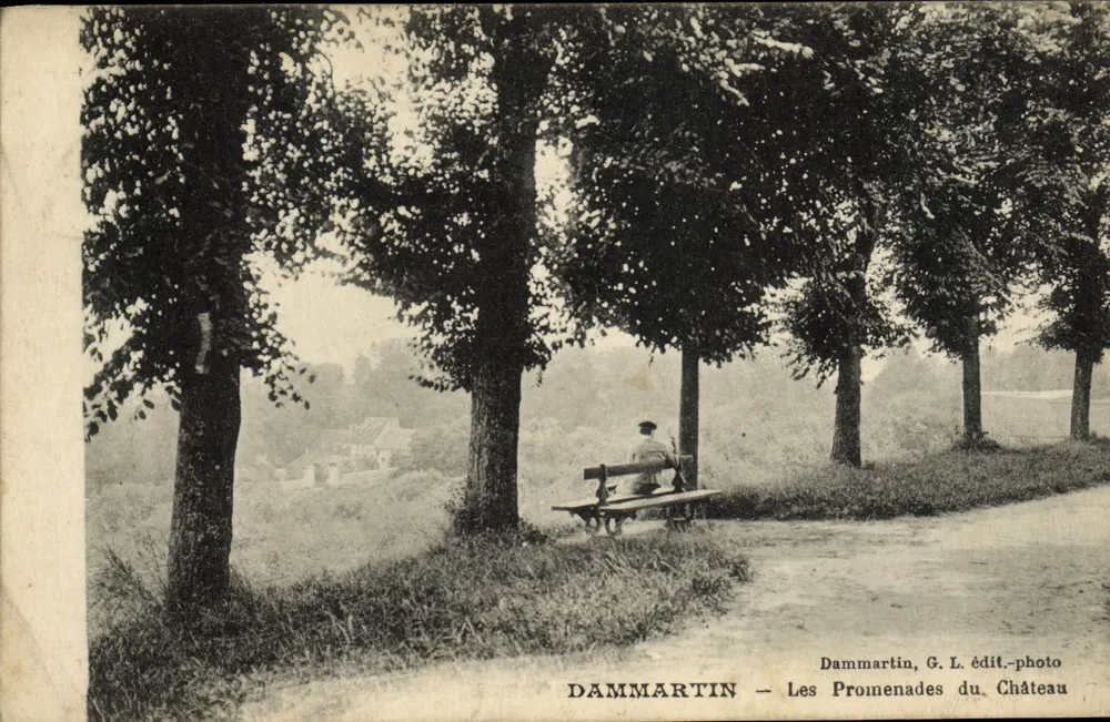 Dammartin - Die Schlosspromenaden — Dammartin, G. L. Verlag-Fotograf - Vorderseite