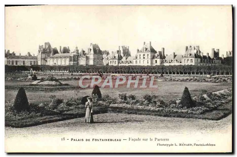 Schloss Fontainebleau — Fassade am Parterre — Phototype L. MÉNARD, Fontainebleau - Vorderseite