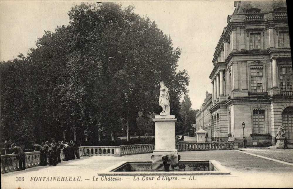 Fontainebleau — Das Schloss — Die Cour d'Ulysse — LL — Nr. 306 - Vorderseite